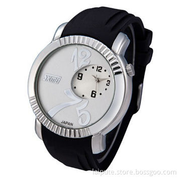 Top New Hot Sports Wrist Watch with Silicone Band and Two Layers Dail